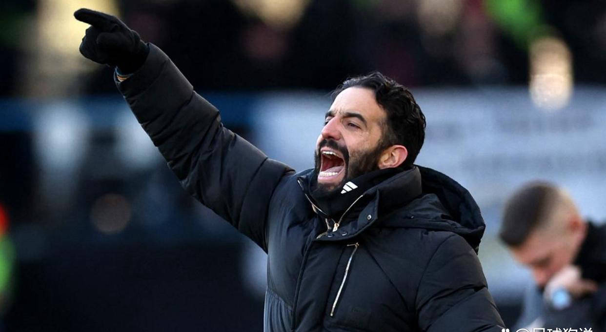 又一次哑火！22岁新援惨淡表现：9场联赛零进球，曼联蒙受巨大损失